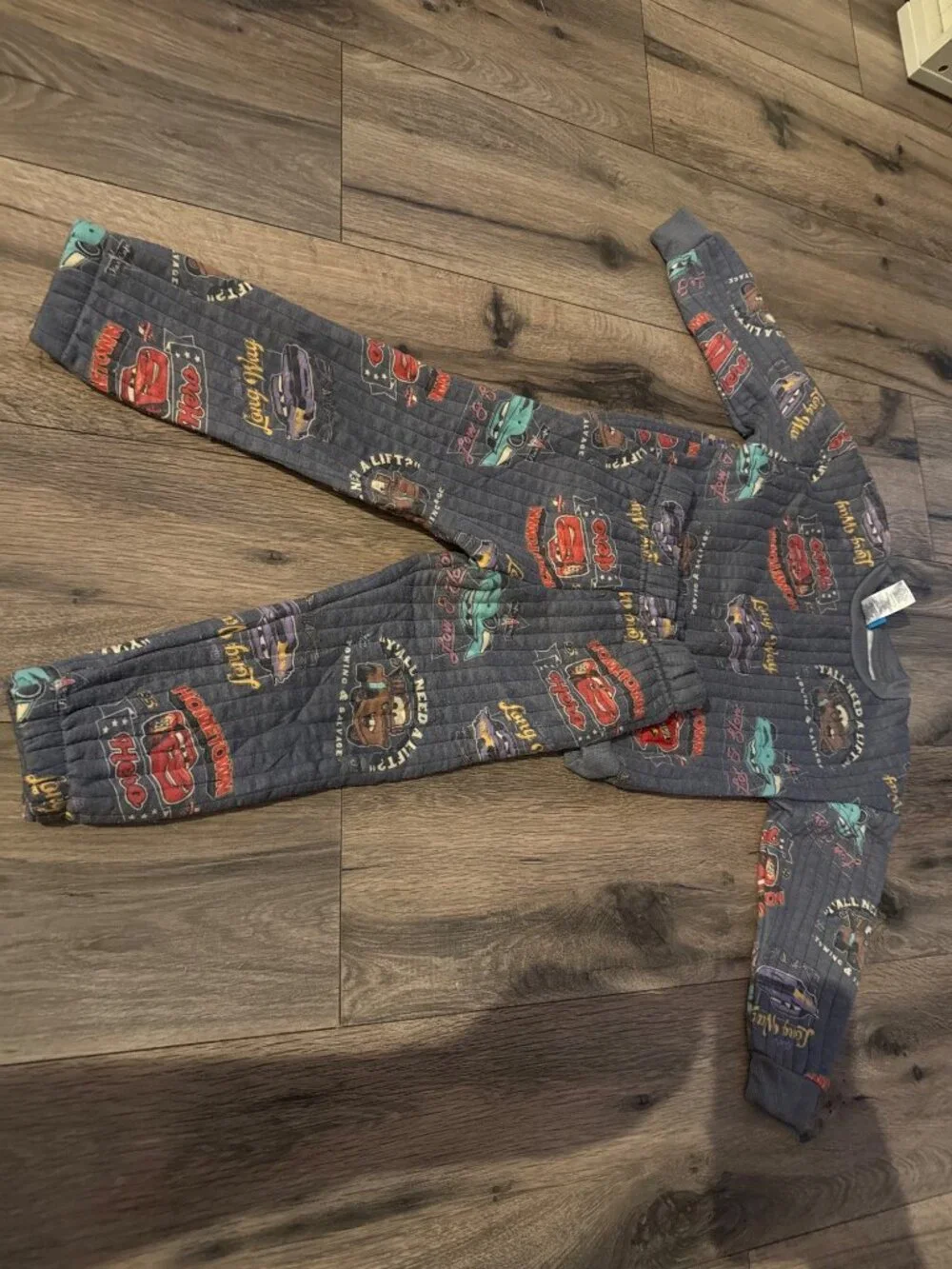 Disney Cars Boys Quilted Pajama Set Size 4 Gray With Colorful Character Print